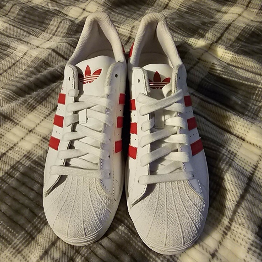 Adidas Classic White and Red Striped Shoes